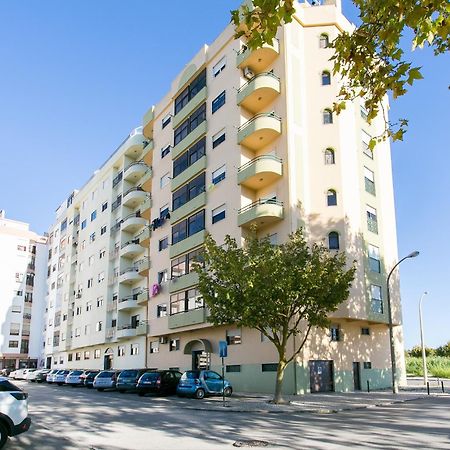 Apartamento Central Setubal Sossegado E Com Luz Εξωτερικό φωτογραφία